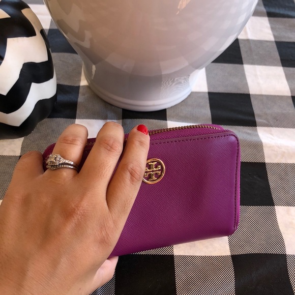 Tory Burch purple wristlet wallet - Picture 6 of 7
